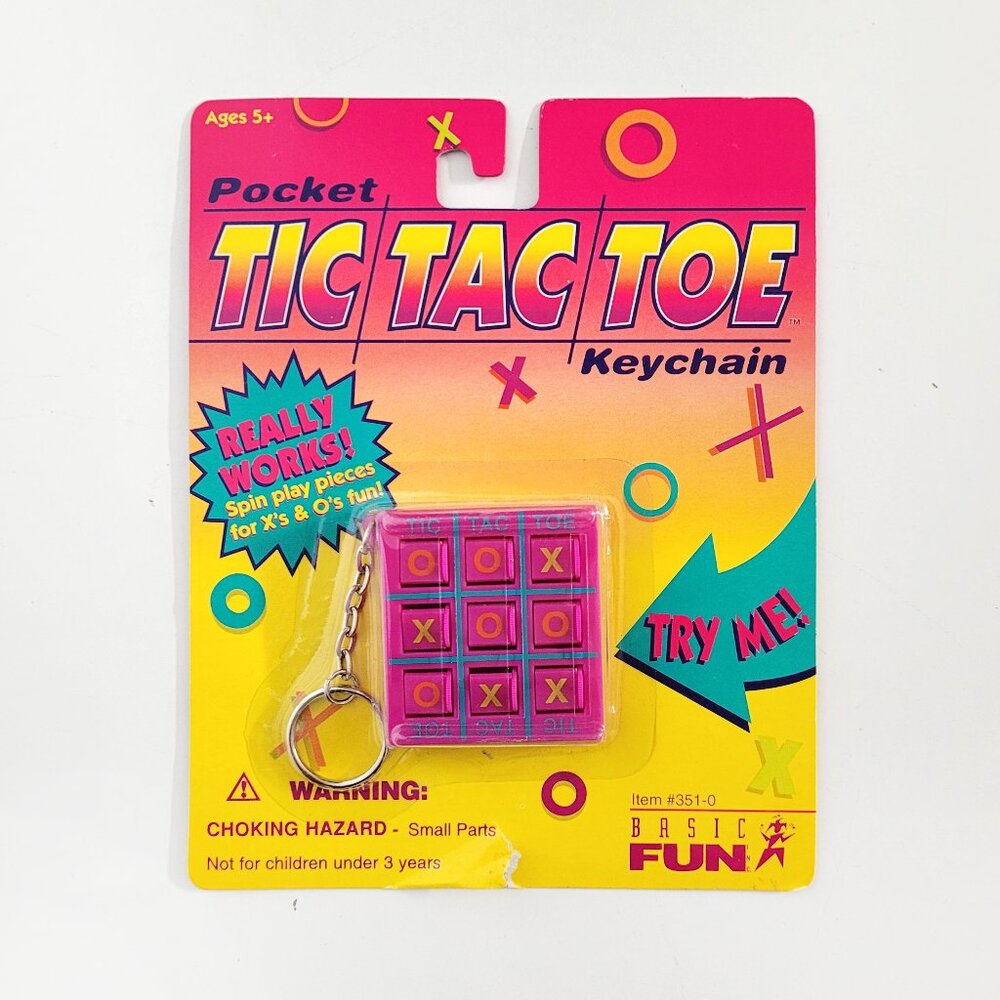 Basic Fun Vintage 1998 Tic Tac Toe Keychain  - NEW SEALED